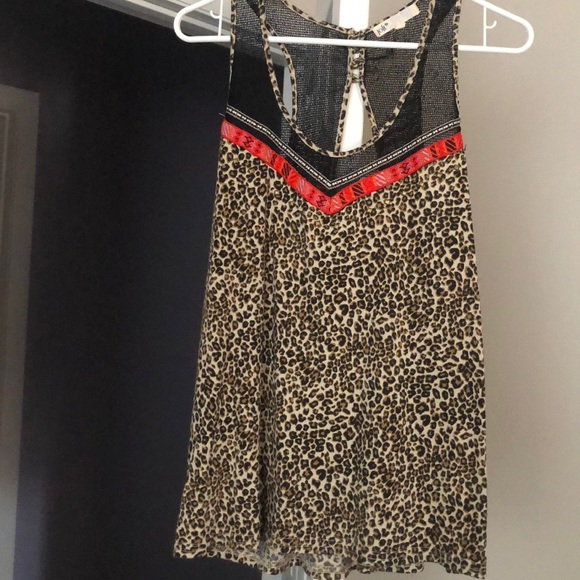 Leopard print tank from The Buckle - Picture 1 of 3
